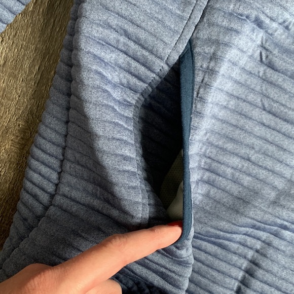 L.L.Bean Pullover - Picture 6 of 7